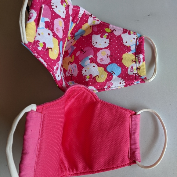 Hello Kitty Design, two 3 layers adult Face Masks - Picture 8 of 8